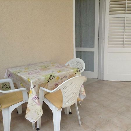 Apartment Biserka Barbat na Rabu Ngoại thất bức ảnh